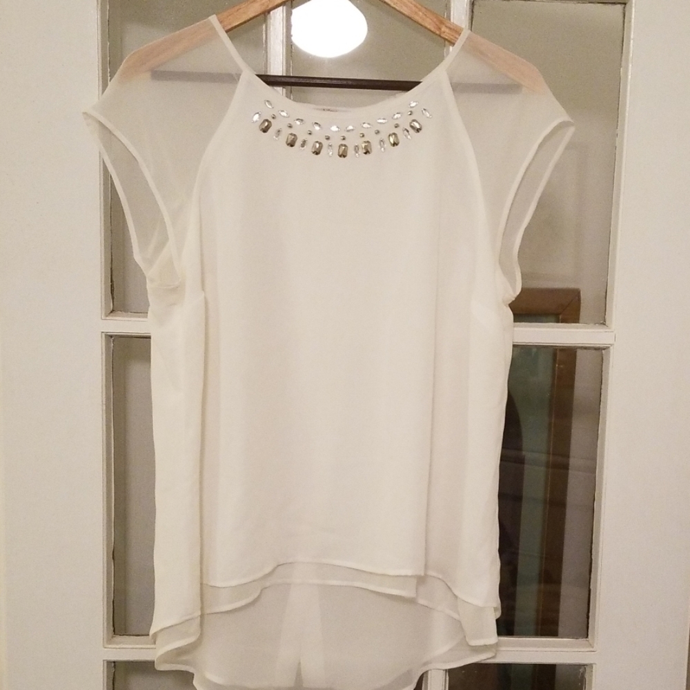 Fun white blouse